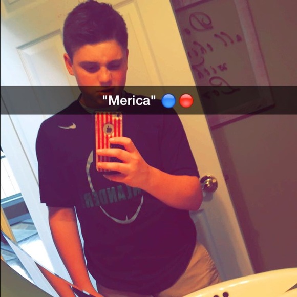 Profile Picture of Carson Stiller (@carsonstiller27) on Poshmark