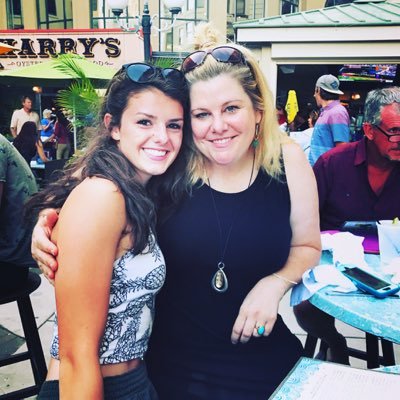 Profile Picture of Maureen McLaughlin (@mclaughm33) on Twitter