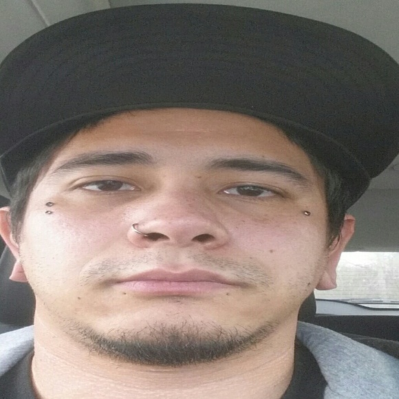 Profile Picture of Edwin Grosskurth (@edwingrosskurth) on Poshmark