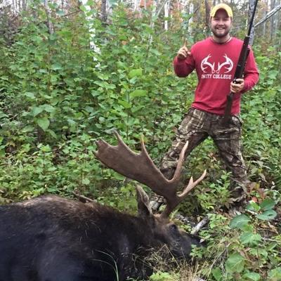 Profile Picture of Aaron Schmitz (@schmitzy127) on Twitter