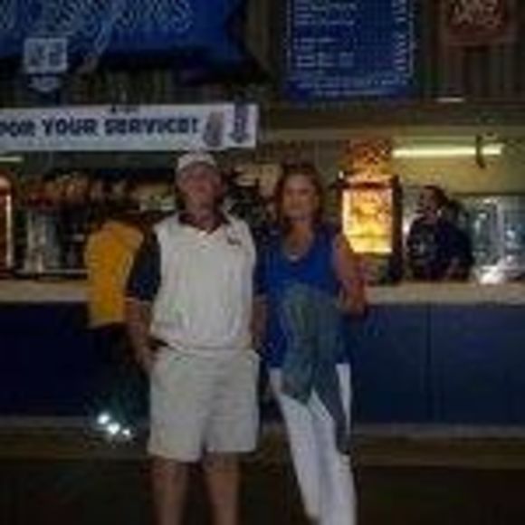 Profile Picture of Kim Noe davis (@440bedfordstone) on Poshmark