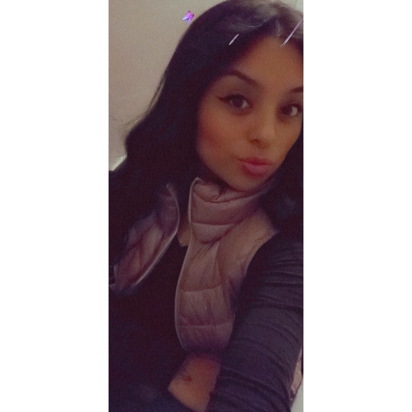 Profile Picture of Kaori Toyama (@kaoritoyama) on Poshmark