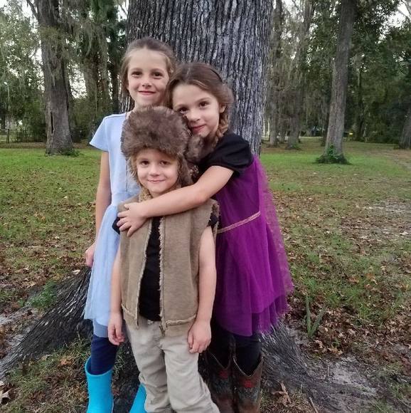 Profile Picture of Debbie Dilibero (@mermaid4702) on Poshmark