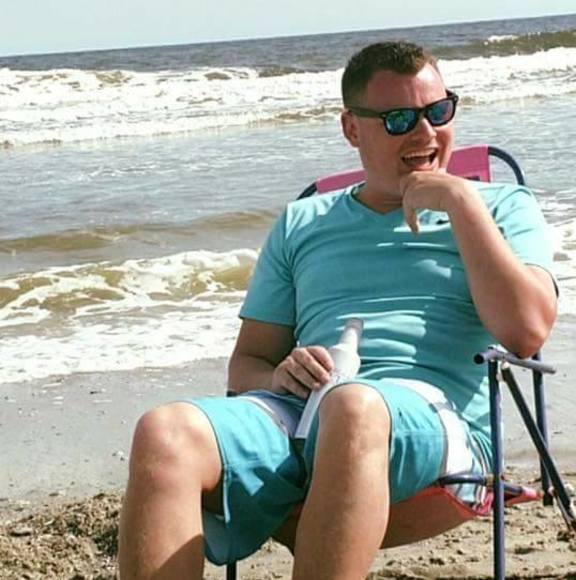 Profile Picture of Daniel Schmidt (@dschmidt123_) on Poshmark