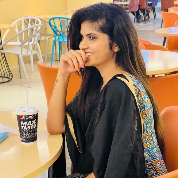 Profile Picture of Dharamsoth Pallavi (@lekhapallavi) on Poshmark