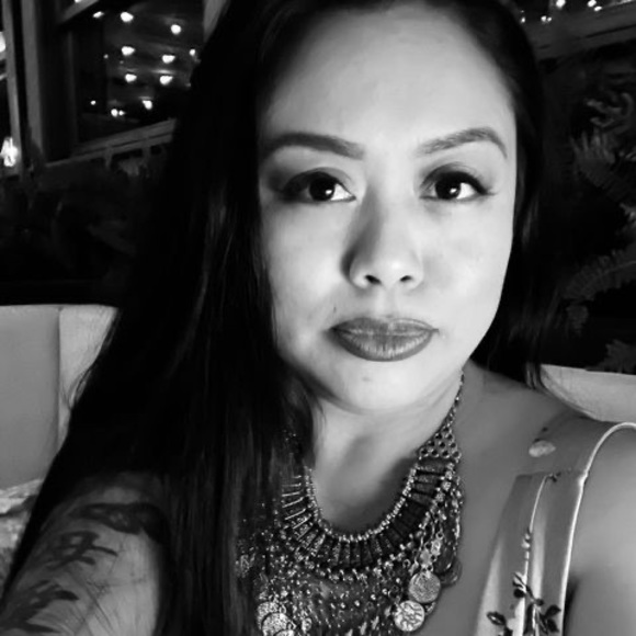 Profile Picture of Sheila aaron Moultrie (@moflashion21) on Poshmark