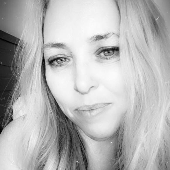 Alice Beaumier - Poshmark Profile Picture of Alice Beaumier (@abeau) on Poshmark