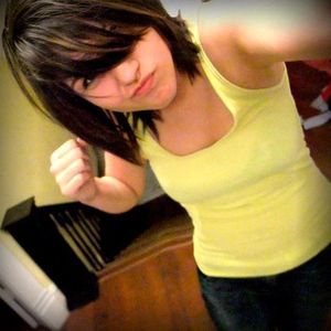 Profile Picture of Ariel Nichole (@grandfield_rockstar) on Myspace