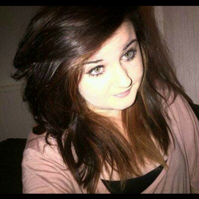 Profile Picture of Becky Garwood (@BeckyGee121) on Twitter