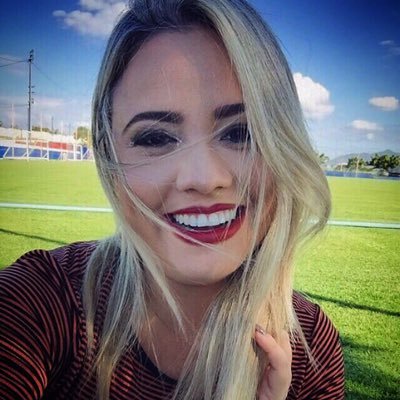 Profile Picture of Denise Santiago ❤️⚽️ (@denisebsantiago) on Twitter