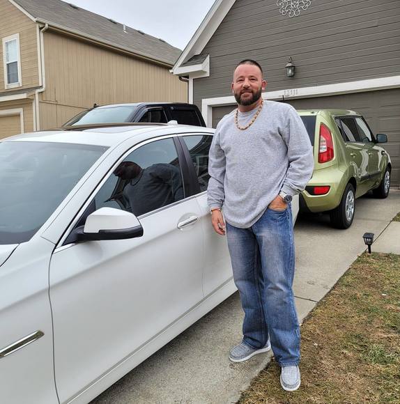 Profile Picture of Mike Vannattan (@emg_vannattan) on Poshmark