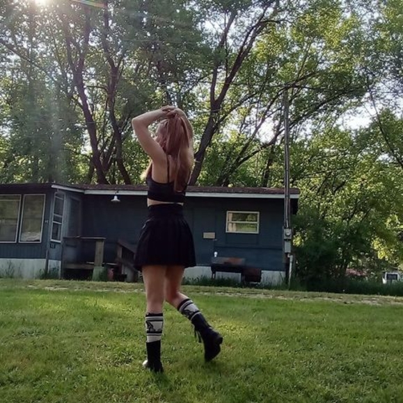 Profile Picture of Lelu Calmdown (@lelu92) on Poshmark