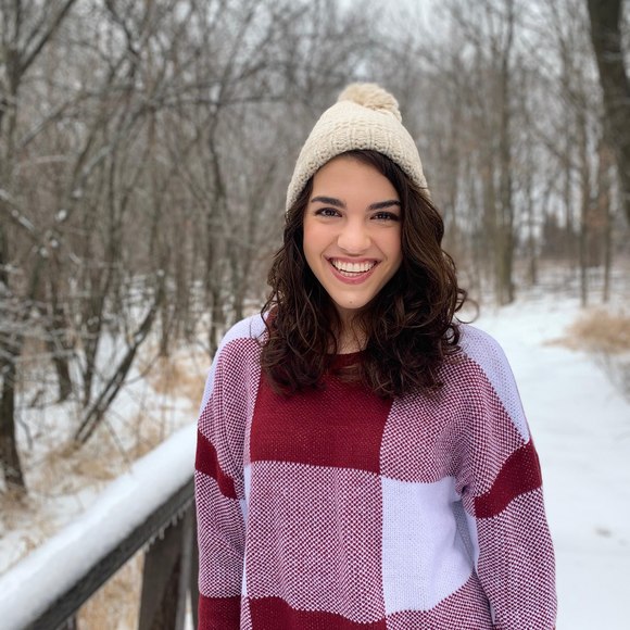 Profile Picture of Gabrielle Ghaderi (@gabbbyyyygvcdrb) on Poshmark