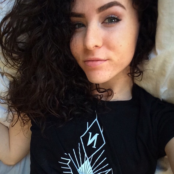 Profile Picture of Danika Mcgetrick (@danika828) on Poshmark
