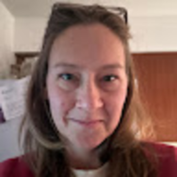 Profile Picture of Jill Gretter (@gretterjill) on Poshmark