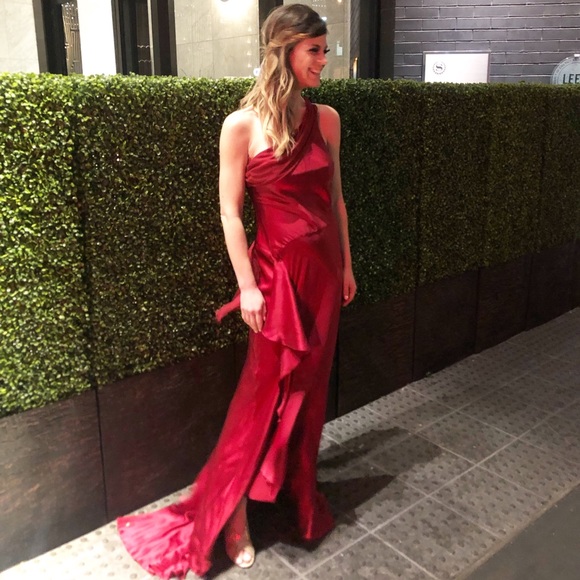 Profile Picture of Hayden Edell (@hayden_shay) on Poshmark