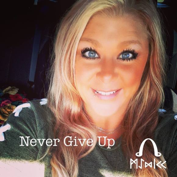 Profile Picture of Jenni Cayce (@jenni_cayce) on Poshmark