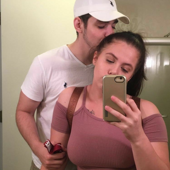Profile Picture of Jacob Hutchison (@jacobhutchison) on Poshmark