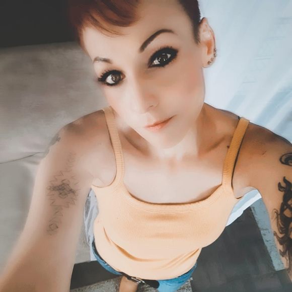 Profile Picture of Jamie Sandmeier (@jamiesandmeier) on Poshmark