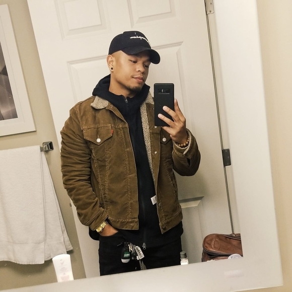 Profile Picture of Mark Cuatrona (@markcuatrona23) on Poshmark