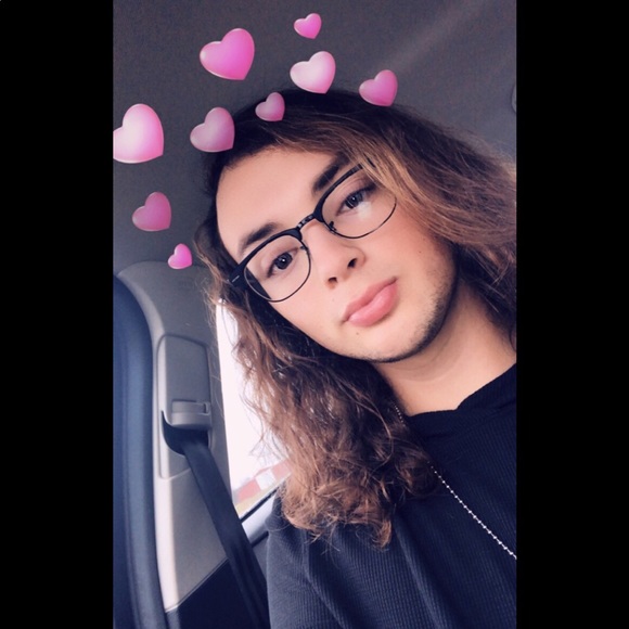 Profile Picture of Nathan Adams (@20adamn) on Poshmark