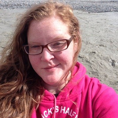 Profile Picture of Lindsey Liles (@RedGingerBread) on Twitter