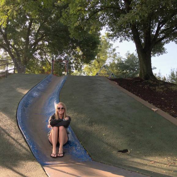 Profile Picture of Hunter Stromquist (@hunternicole19) on Poshmark