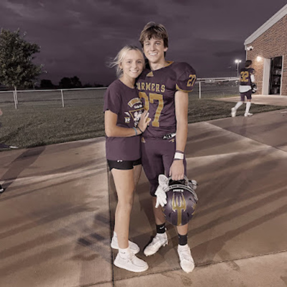 Abbie Ackers - Poshmark Profile Picture of Abbie Ackers (@abbieackers34) on Poshmark