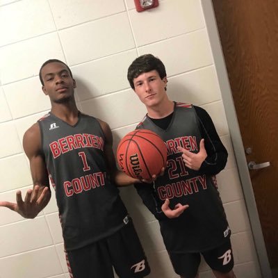 Profile Picture of Kevin Wyers (@KevinWyers2411) on Twitter