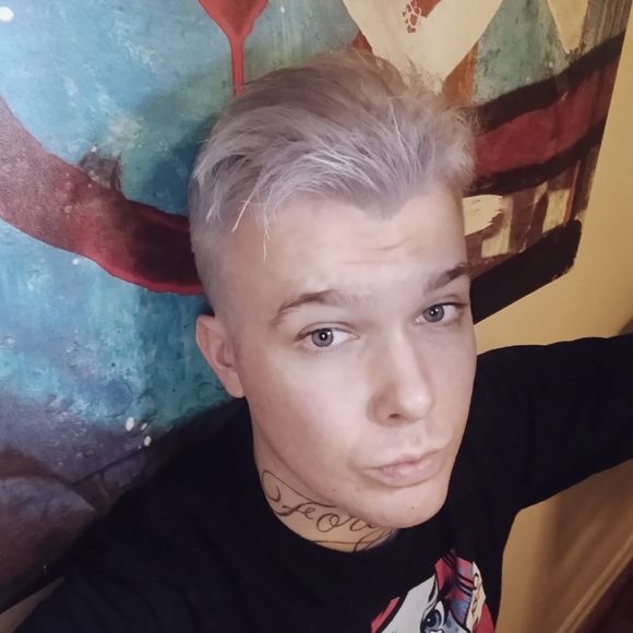 Profile Picture of Scott Bellis (@scottb7887) on Poshmark