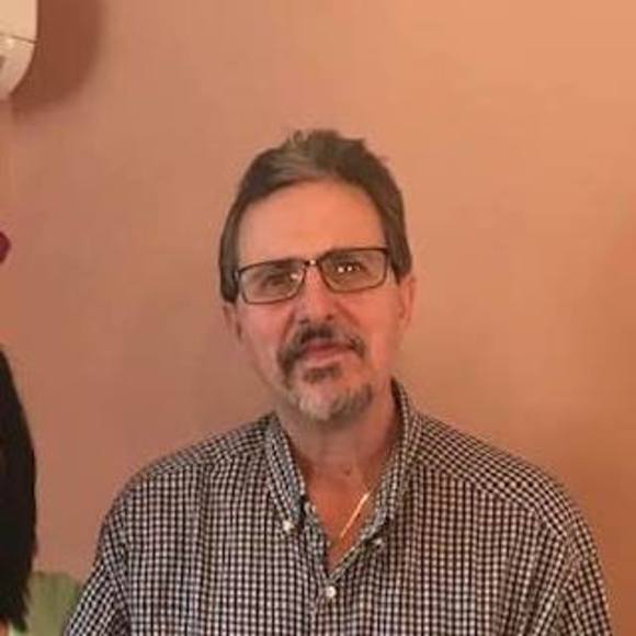 Profile Picture of Tony Galligano (@tonygarden) on Poshmark