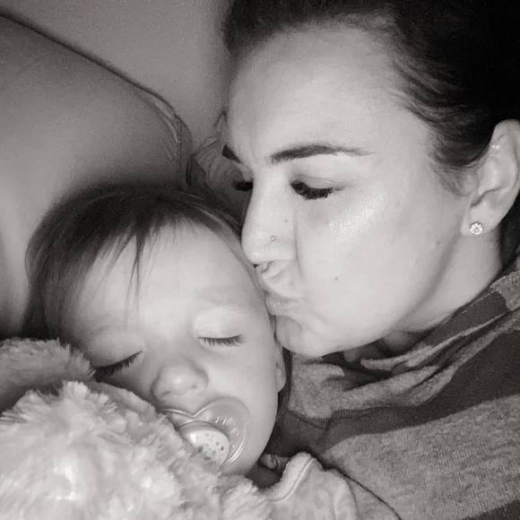 Profile Picture of Stefanie Meyer (@stefaniencl) on Poshmark