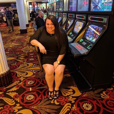 Profile Picture of Julia (@kornfeld22) on Twitter