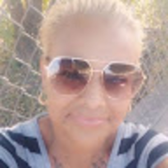 Profile Picture of Yolanda Moreno (@yolienikeylara) on Poshmark