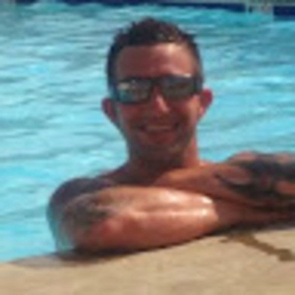 Profile Picture of Derek Randolph (@derek202001) on Poshmark