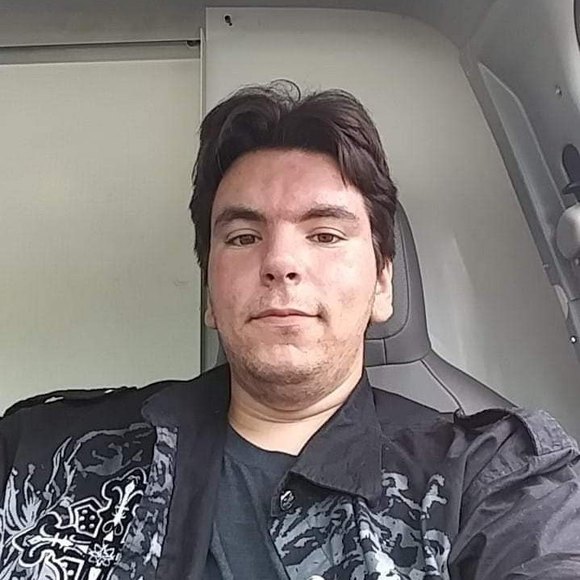 Profile Picture of Steven Leaf (@steven32leaf) on Poshmark
