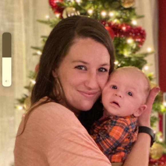 Profile Picture of Alex Starr (@astarr420) on Poshmark