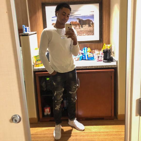 Profile Picture of Jason Bonilla (@jayby30) on Poshmark