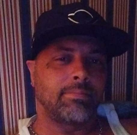 Steven Kaylor - Poshmark Profile Picture of Steven Kaylor (@stevenkaylor) on Poshmark