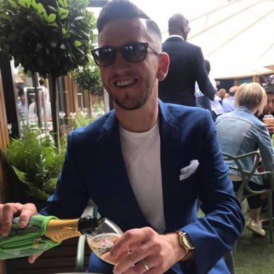 Profile Picture of Andrew Thompson (@runandrewrun) on Twitter