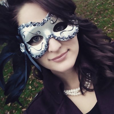 Profile Picture of Cynthia Hatton (@Cynacism) on Twitter