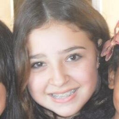 Profile Picture of Lara Dias (@laradias2000) on Twitter