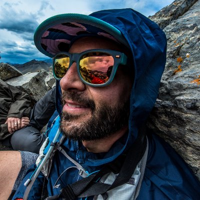 Profile Picture of Chris Topher (@shorelinegold) on Twitter