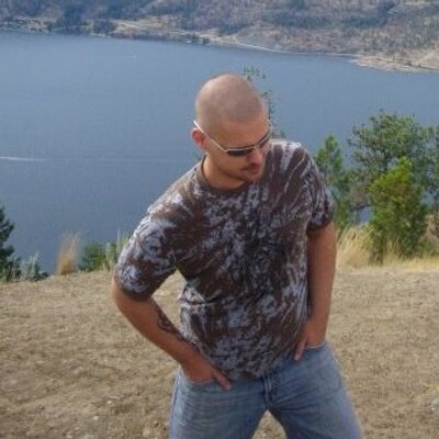 Profile Picture of Andrew Vigneault (@apvigneault) on Twitter