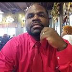 Profile Picture of Lonnie Singleton (@darkskinman31) on Instagram
