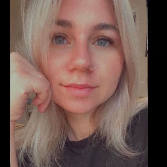 Profile Picture of Bailey Nolan (@bailey_nolan) on Poshmark