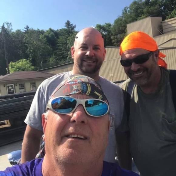 Profile Picture of Matthew Poore (@mursepoore25) on Poshmark