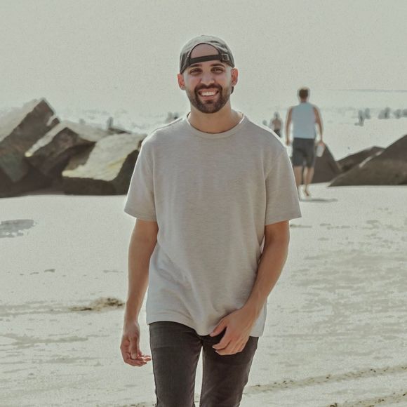 Profile Picture of Kyle Doughty (@kdoughty123) on Poshmark