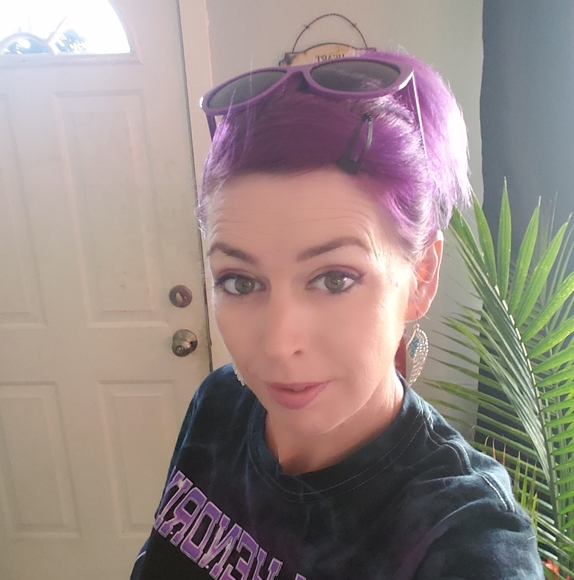 Profile Picture of Mandy Perkins (@newlifex83) on Poshmark