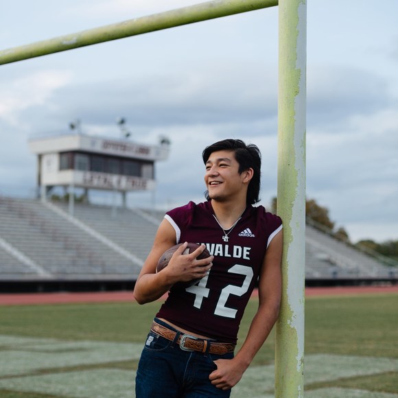 Profile Picture of Juliet Gonzalez (@jules5g) on Poshmark